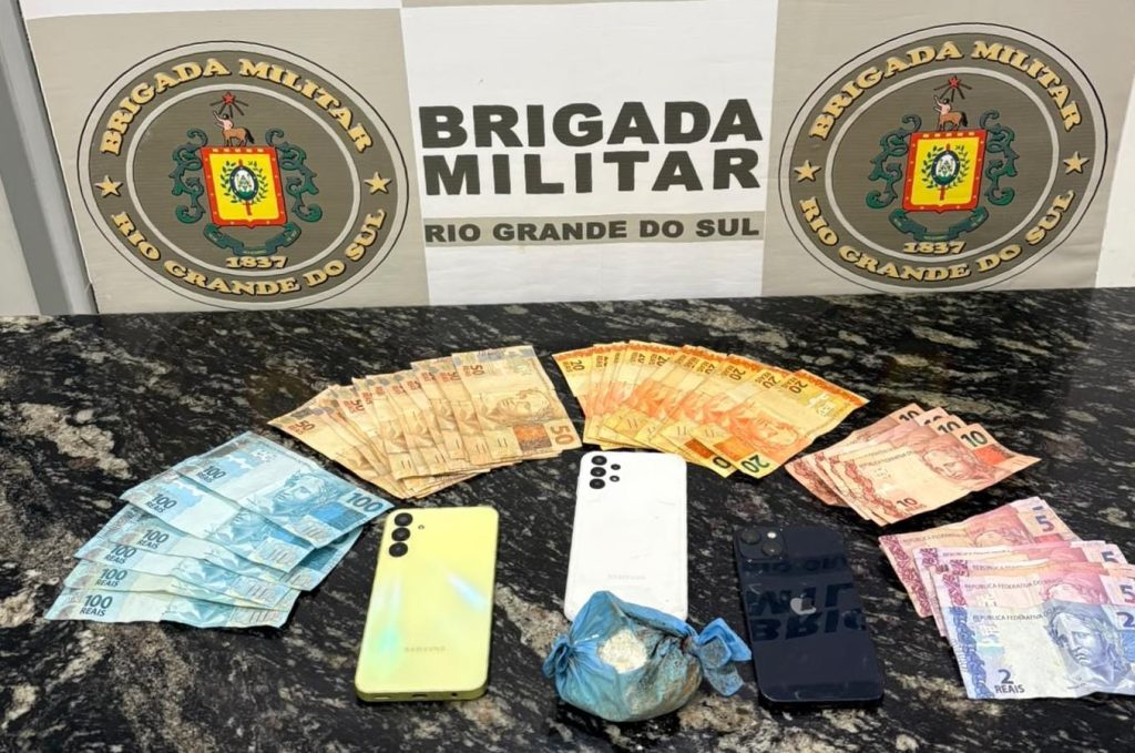 Homem é preso e adolescente apreendido por tráfico de drogas em Soledade