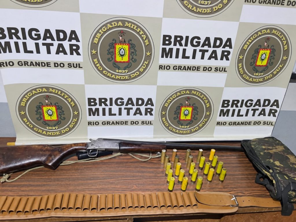 Homem é preso com espingarda furtada em Chapada