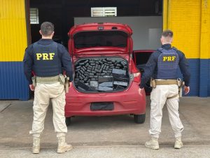 PRF apreende 300 quilos de maconha na BR-386, em Lajeado