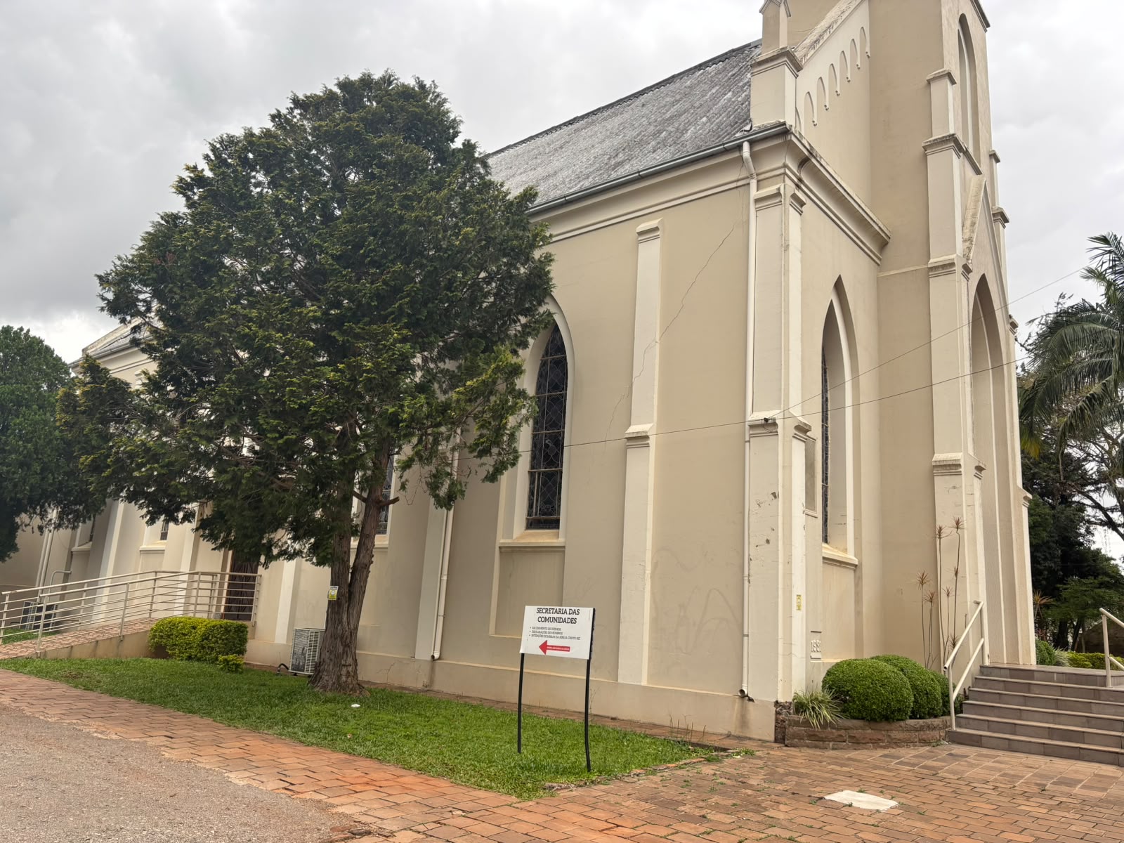 Comunidade busca recursos para reforma da igreja Cristo Rei em Não-Me-Toque