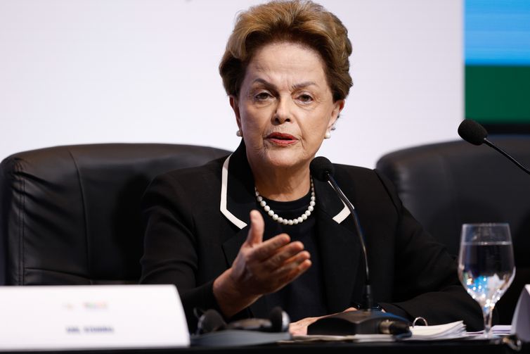 Dilma Rousseff terá indenização mensal de R$ 17,5 mil e valores retroativos calculados em R$ 6,6 milhões