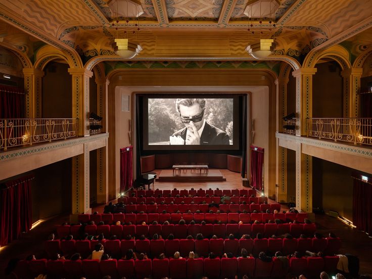 O cinema é muito maior do que a tela