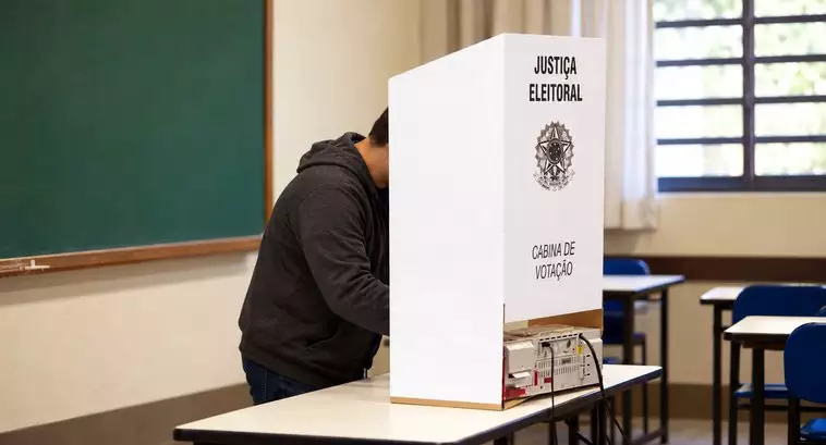 Eleitor que não compareceu às urnas no primeiro turno das eleições pode votar no segundo