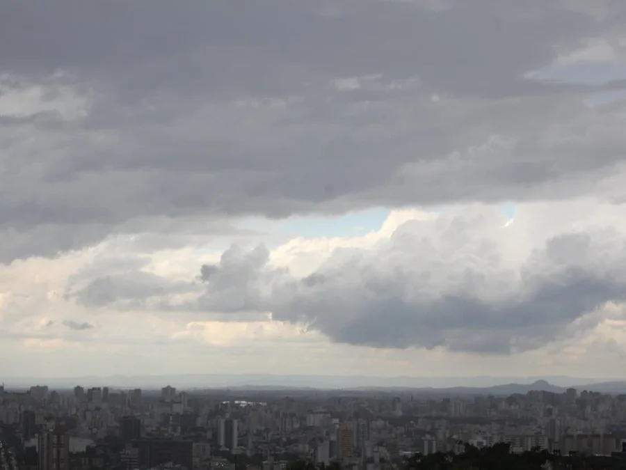 RS tem sol, nuvens e chuva nesta quinta-feira