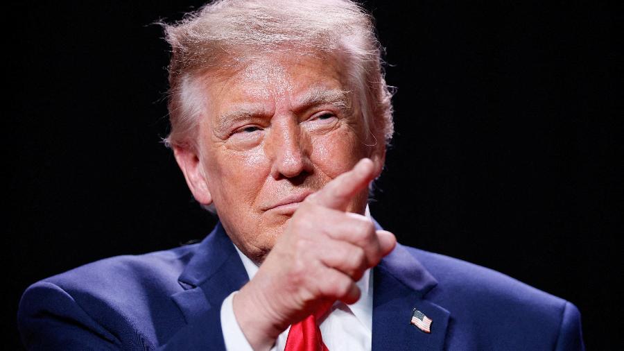 Trump cogita dar seu nome a um oceano e menciona Atlântico e Pacífico